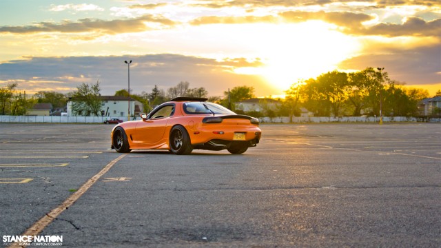 Slammed Stanced Flush fitment Mazda RX7 19 