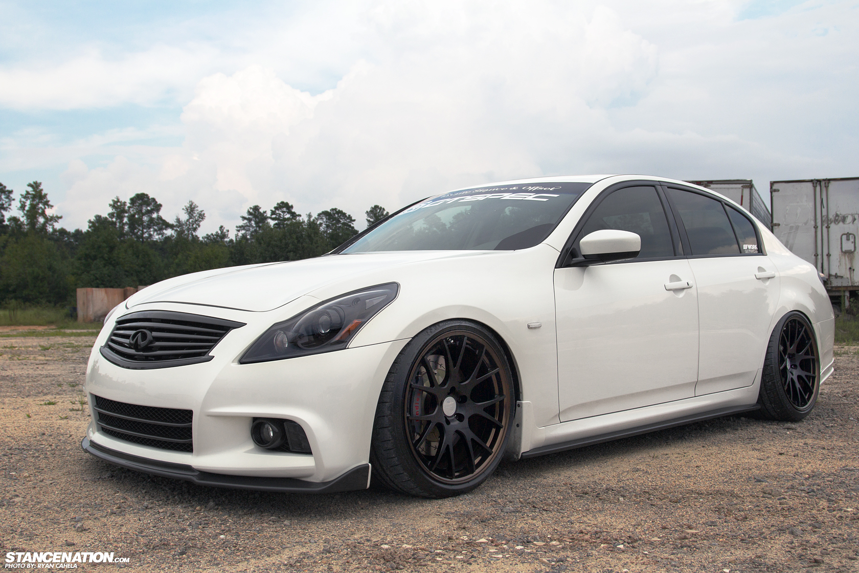 Infiniti G37 Sedan White