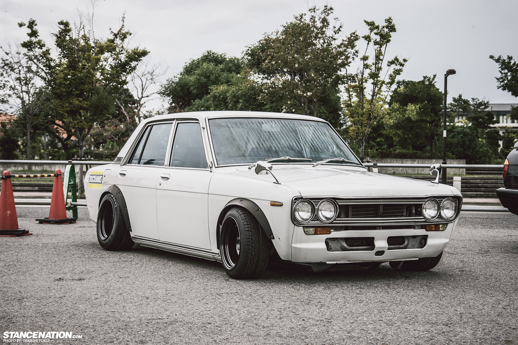 datsun 510 4 door flares