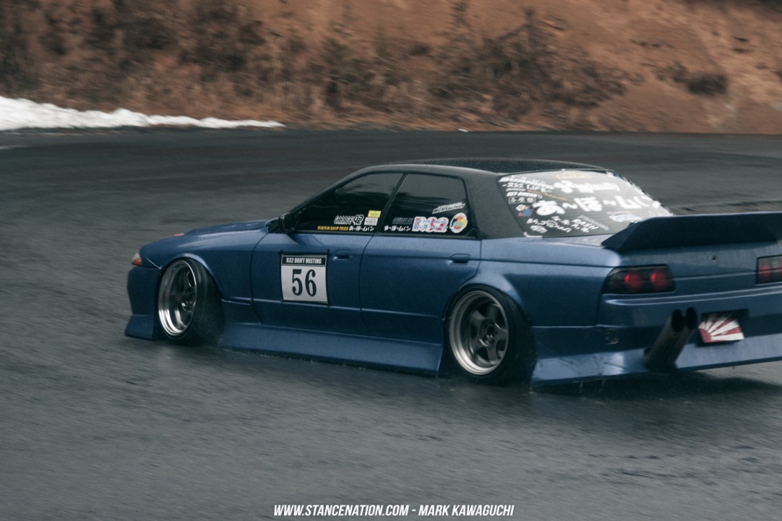 r32 team transport