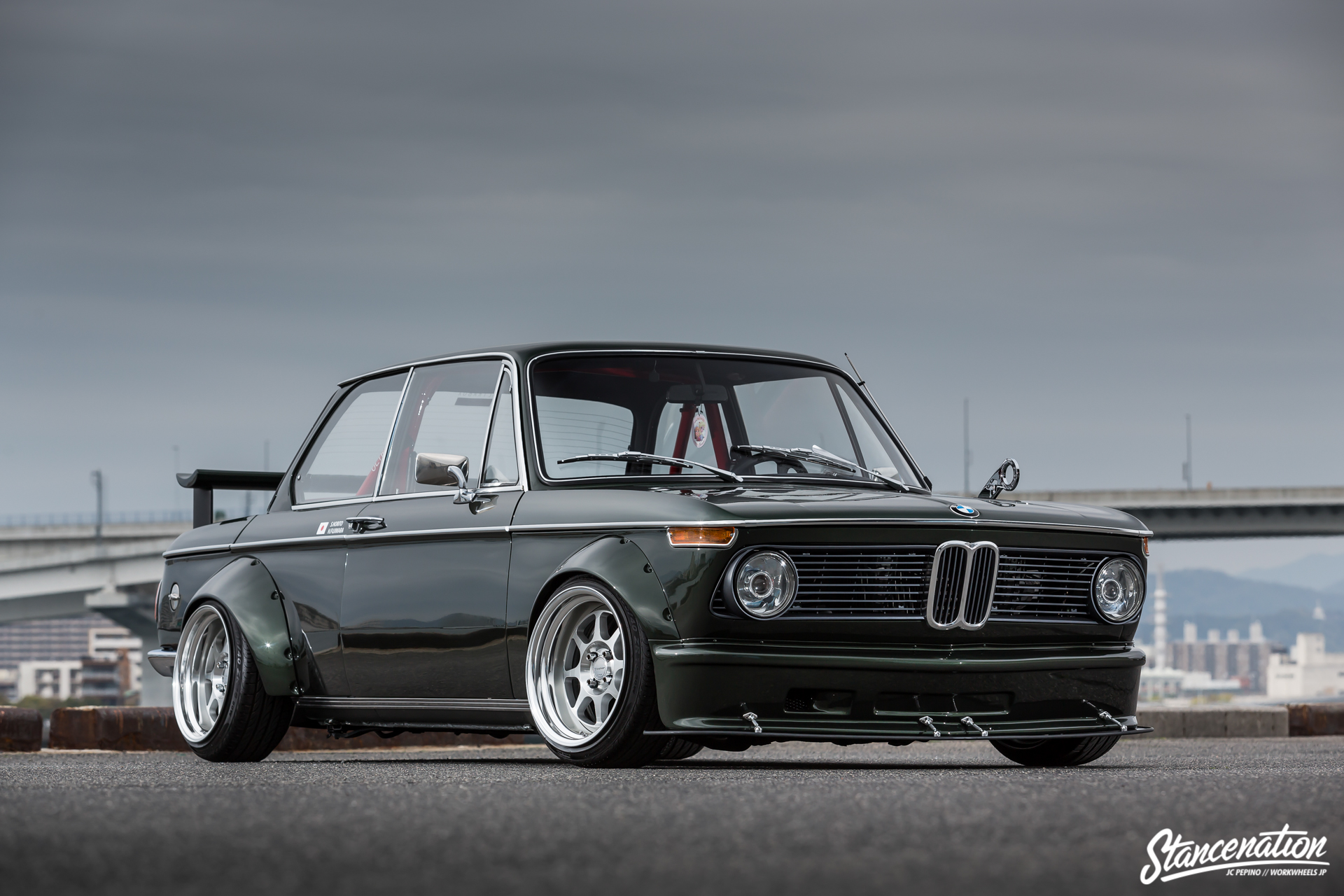 Stanced-BMW-2002-Japan-13.jpg