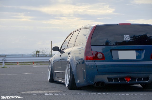 Slammed & Fitted Nissan Stagea M35 (6)