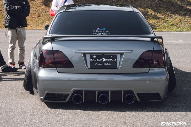 Widebody Custom VIP Toyota Crown (3)