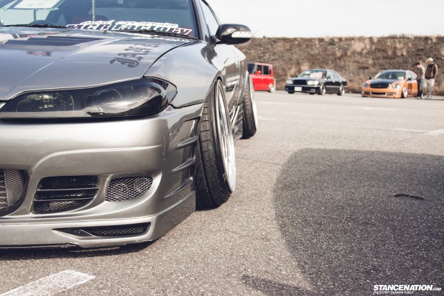 Stanced Silvia Nissan S15 (1)