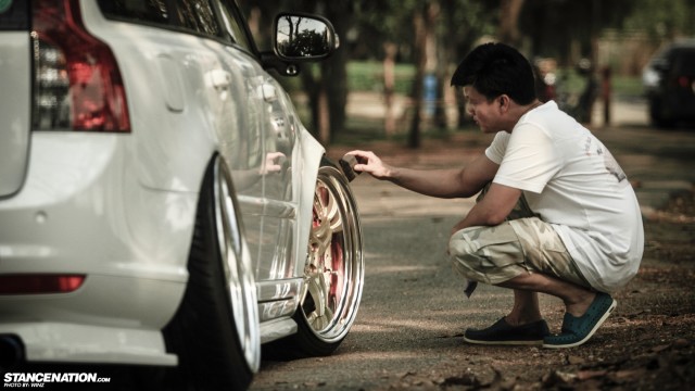 Stanced Flush Volvo V50 Wagon (6)