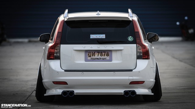 Stanced Flush Volvo V50 Wagon (1)