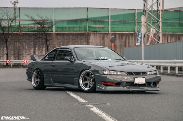 Slammed Japanese Nissan Silvia S14 (6)