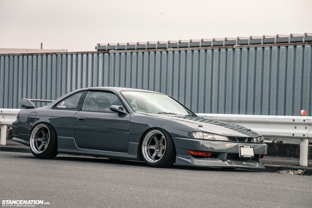 Slammed Japanese Nissan Silvia S14 (4)