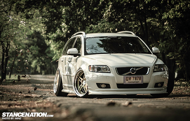 Stanced Flush Volvo V50 Wagon (16)