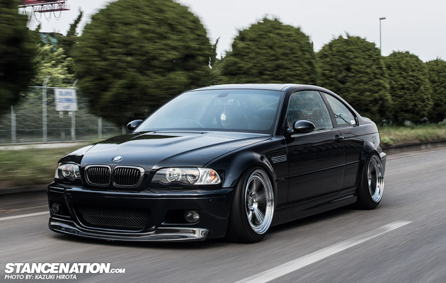 Slammed BMW E46 M3 on Rotiform Wheels Japan (1)