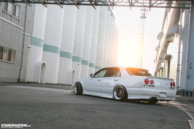 Nissan Skyline GTR R34 Sedan (7)