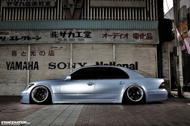 Slammed Toyota Celsior Japan VIP (11)