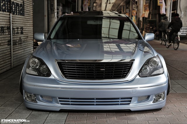 Slammed Toyota Celsior Japan VIP (8)