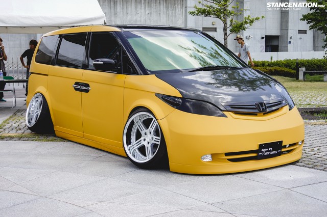 Honda-Elysion-stanced-flush-camber-13