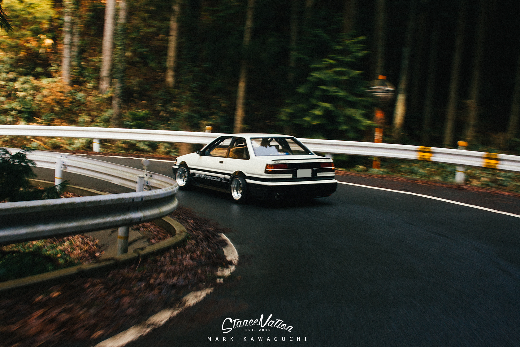 hiroshima-toyota-ae86-hachiroku-drift-25