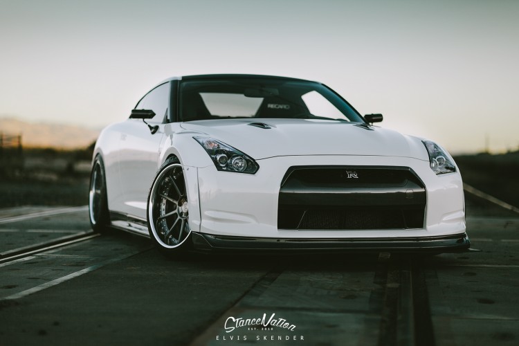 nissan-gtr-amuse-wide-stance-4