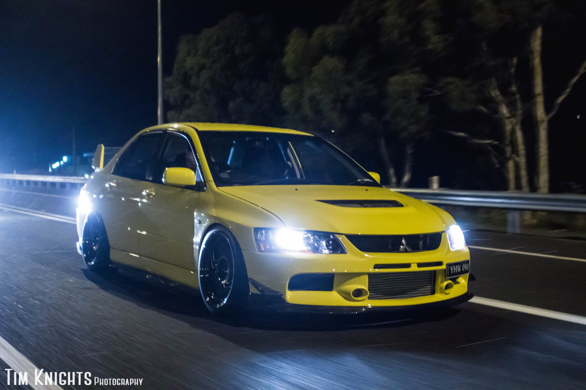Mitsubishi Lancer Evolution 9 Р¶РµР»С‚С‹Р№