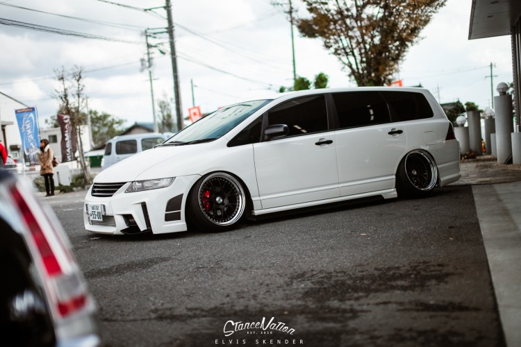 Slammed AIMGAIN VIP Style Honda Odyssey Van-9