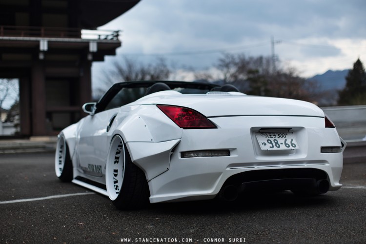 bagged-stanced-nissan-350z-4