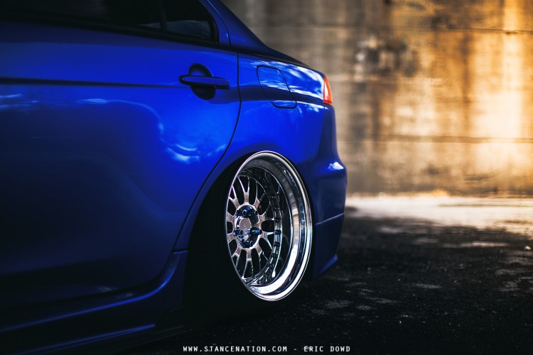 slammed-mitsubishi-evo-x-14