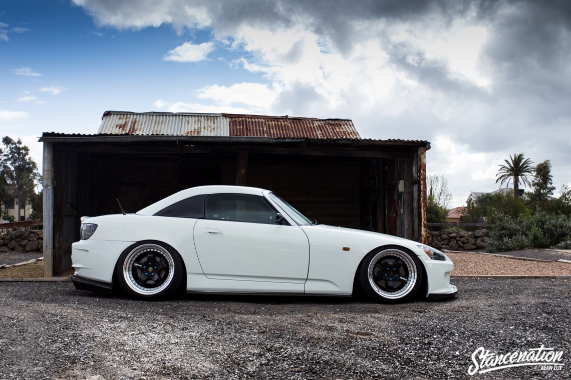 Slammed Honda S2000-2