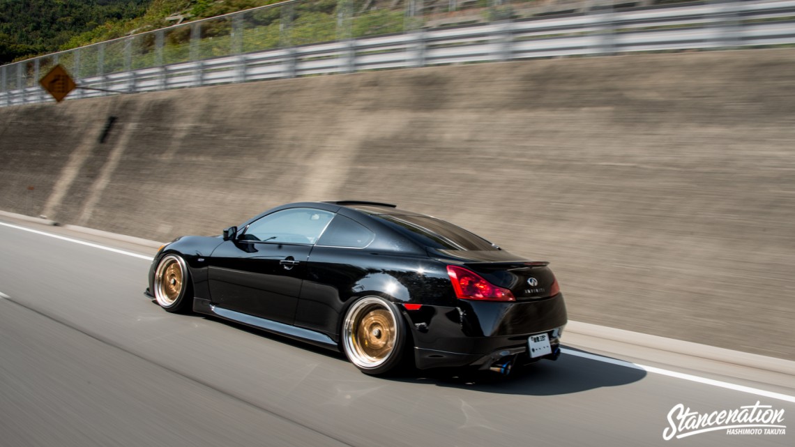 Slammed Nissan Skyline G37-11