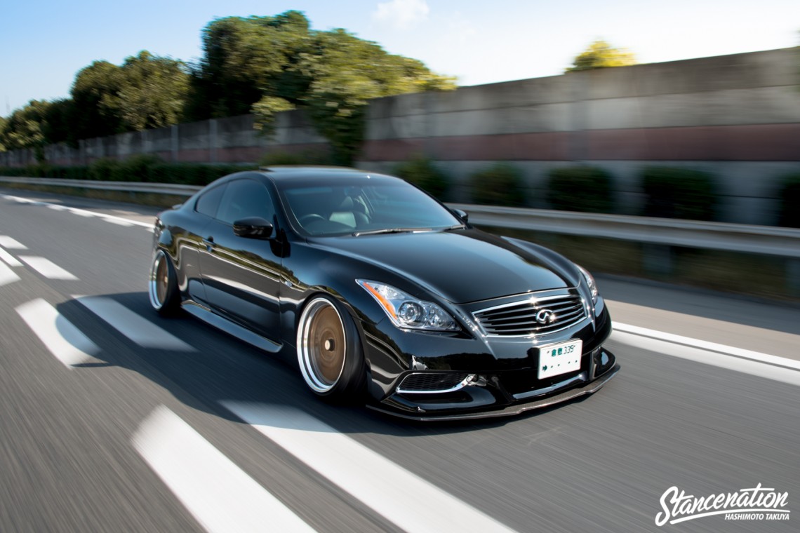 Slammed Nissan Skyline G37-5