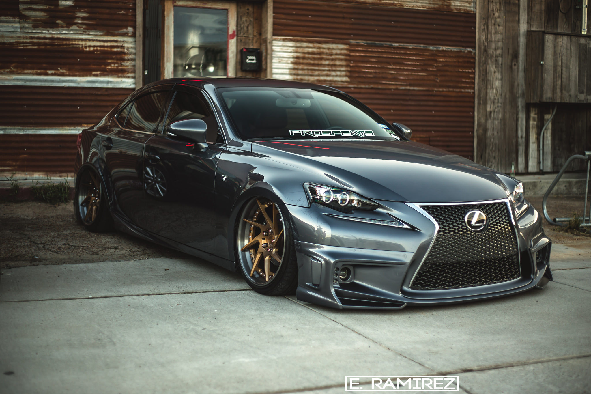 Чёрный Лексус stance