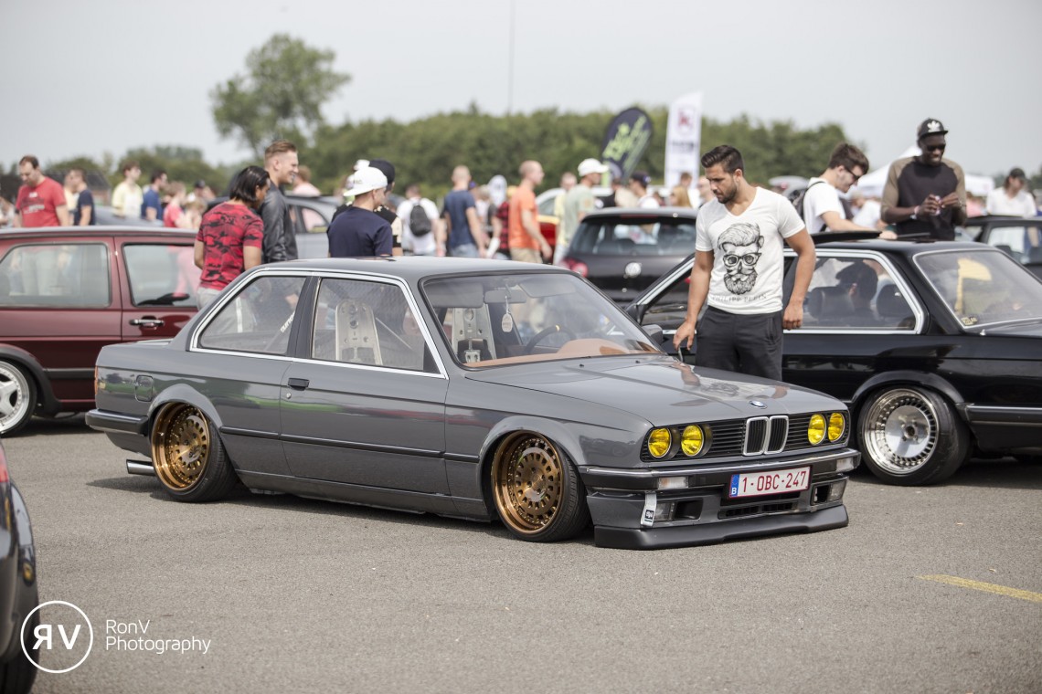 The Perfect E30? | StanceNation™ // Form > Function