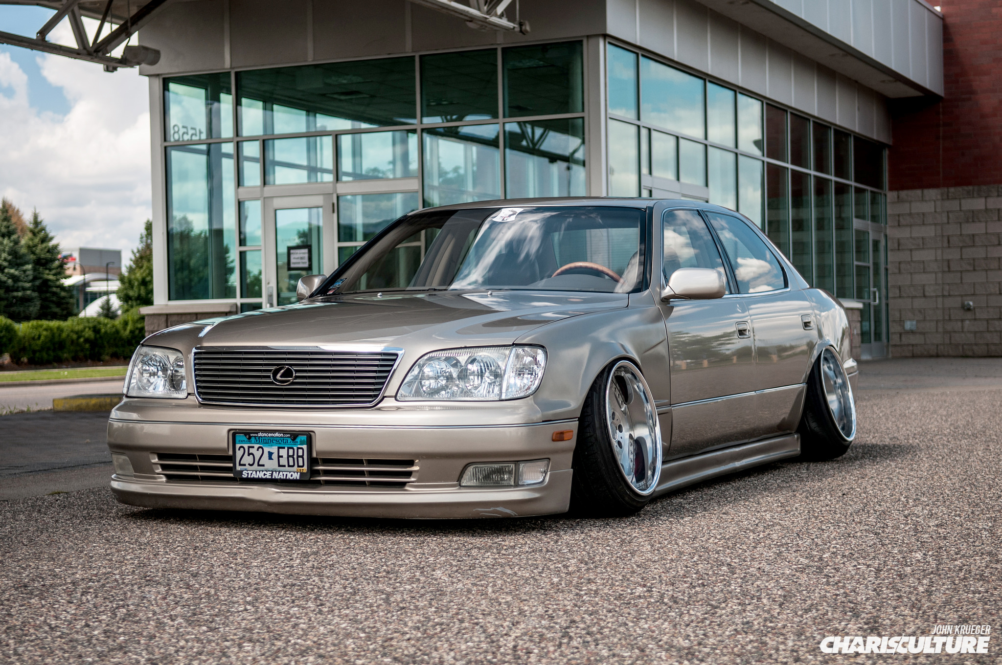 Slammed Lexus LS400. 