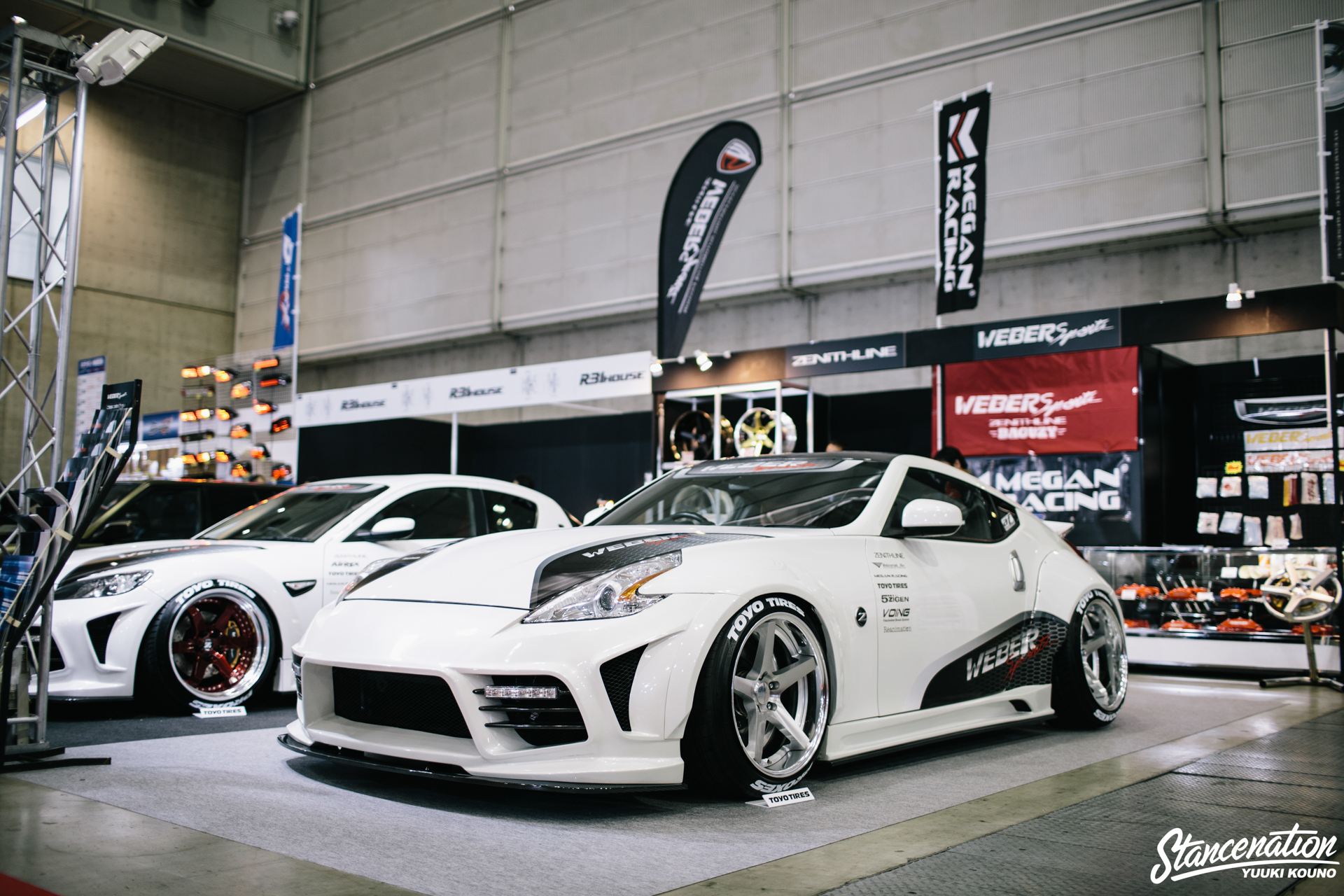 370z Nissan 326