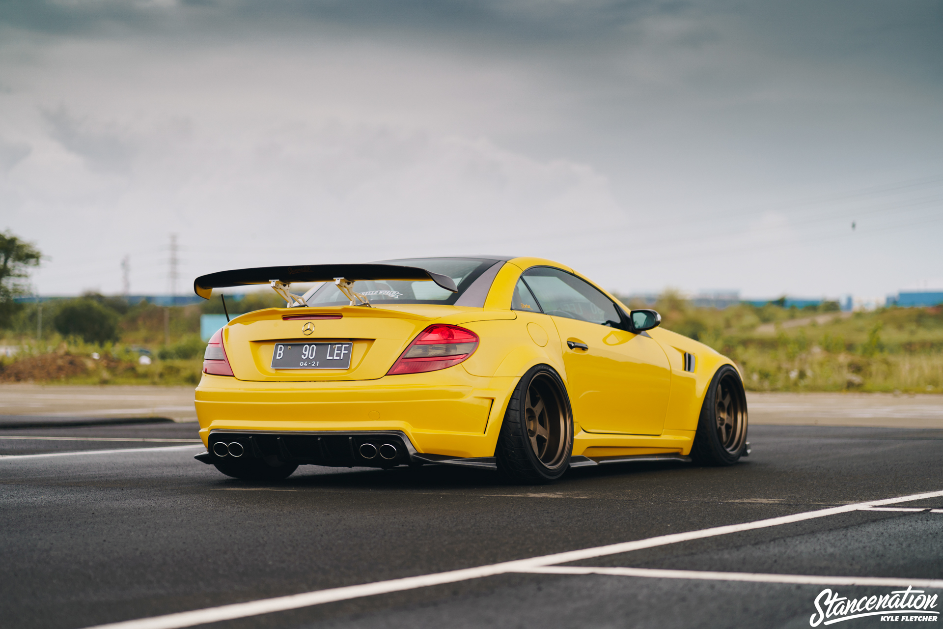 Indonesian Showstopper // Mahendra's Mercedes Benz SLK200 R171